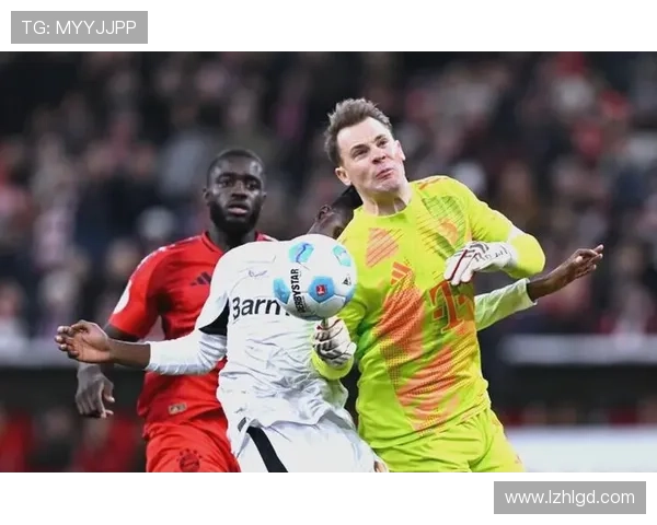 德媒透露拜仁与诺伊尔续约谈判初步接触或冬歇期达成协议